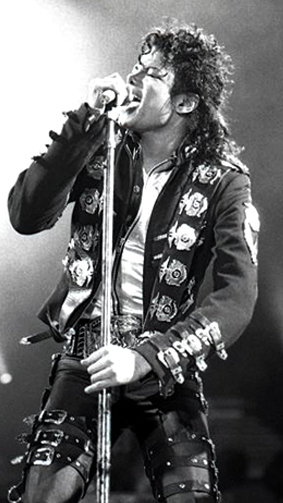 Michael_Jackson_in_1988.jpg